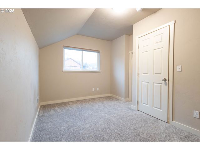 69717 ANTLES Ln, Cove, OR 97824