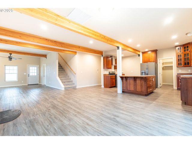 69717 ANTLES Ln, Cove, OR 97824