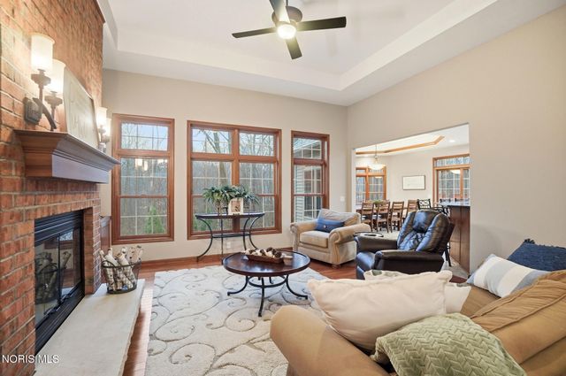 7795 Southbranch Terrace, Monclova, OH 43542