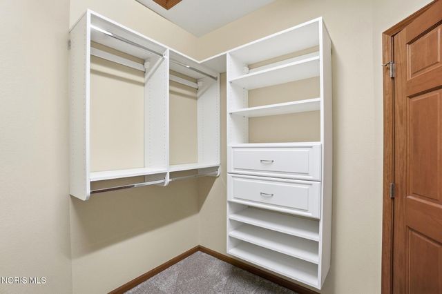 7795 Southbranch Terrace, Monclova, OH 43542