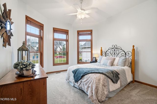 7795 Southbranch Terrace, Monclova, OH 43542