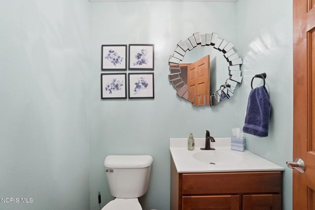 7795 Southbranch Terrace, Monclova, OH 43542