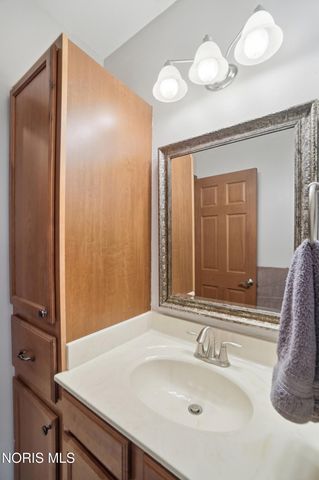 7795 Southbranch Terrace, Monclova, OH 43542