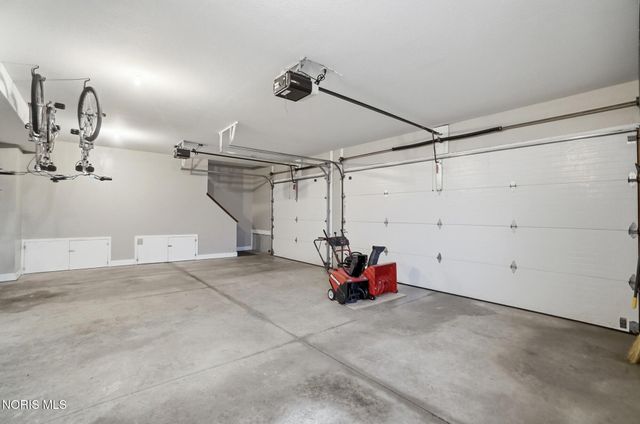 7795 Southbranch Terrace, Monclova, OH 43542