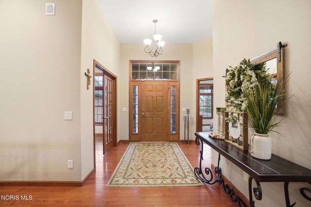 7795 Southbranch Terrace, Monclova, OH 43542