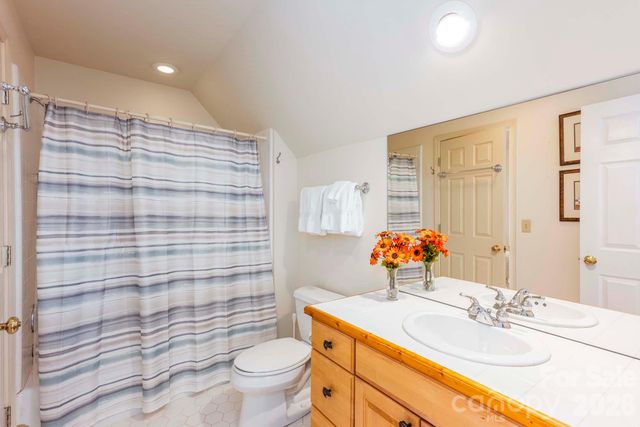 1580 Fairway Drive, Lake Toxaway, NC 28747