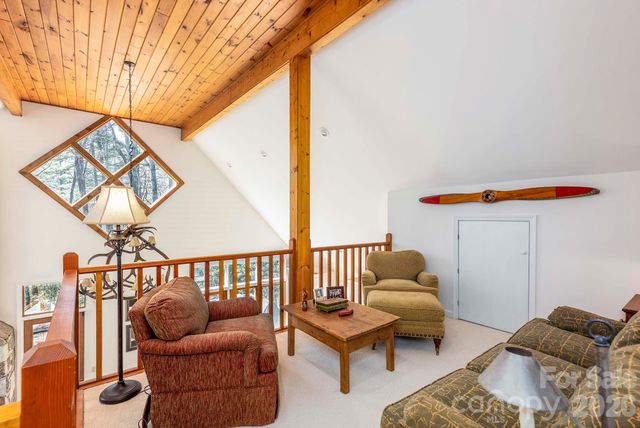 1580 Fairway Drive, Lake Toxaway, NC 28747