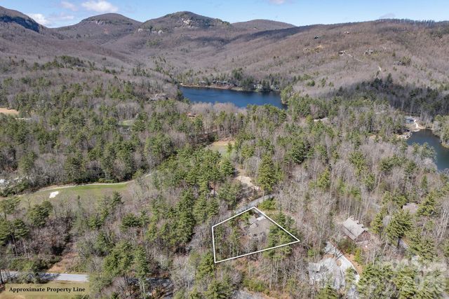 1580 Fairway Drive, Lake Toxaway, NC 28747