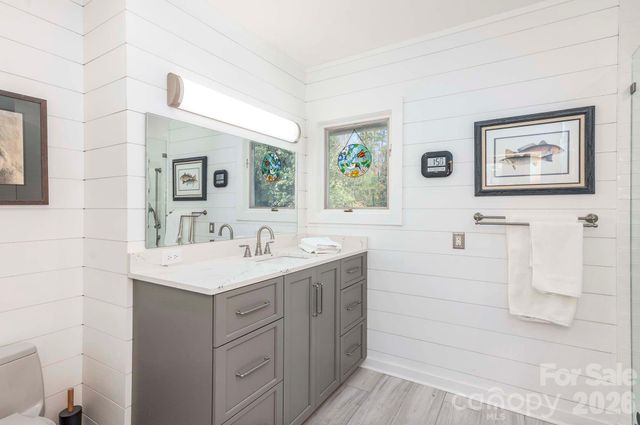 1580 Fairway Drive, Lake Toxaway, NC 28747