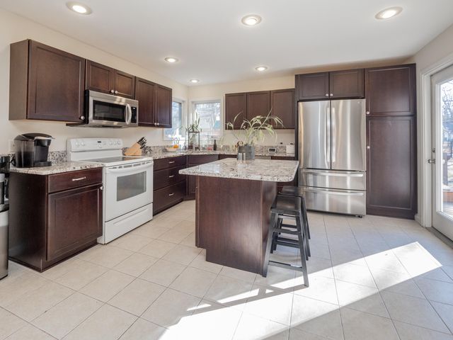 9935 Mariner Street, Portage, MI 49002