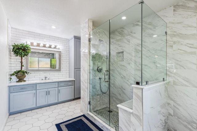 4341 W Dakota Avenue, Fresno, CA 93722