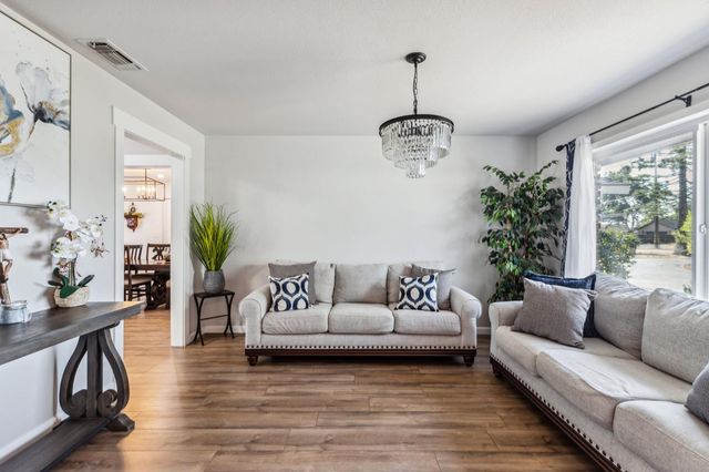 4341 W Dakota Avenue, Fresno, CA 93722