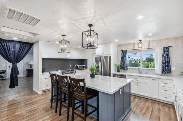 4341 W Dakota Avenue, Fresno, CA 93722