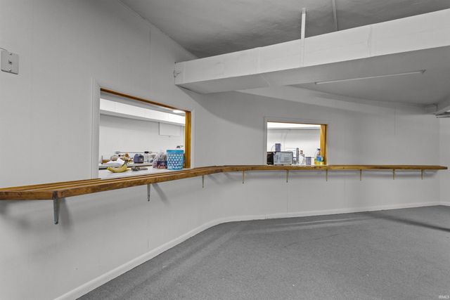 1007 S Michigan Street, Burlington, IN 46915