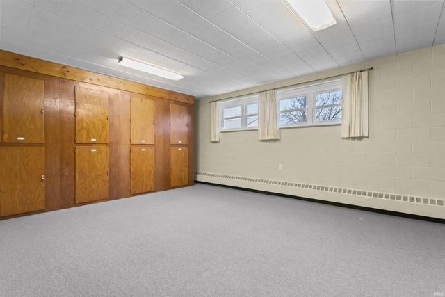 1007 S Michigan Street, Burlington, IN 46915