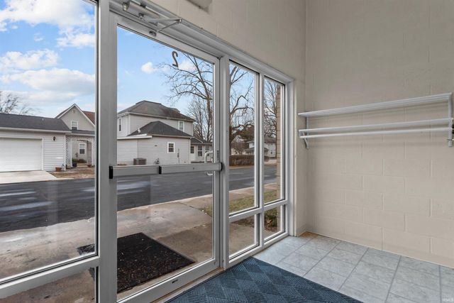 1007 S Michigan Street, Burlington, IN 46915