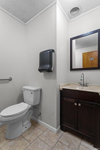 1007 S Michigan Street, Burlington, IN 46915