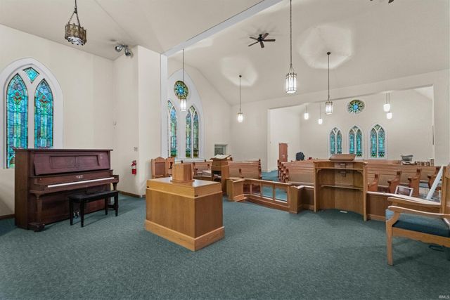 1007 S Michigan Street, Burlington, IN 46915