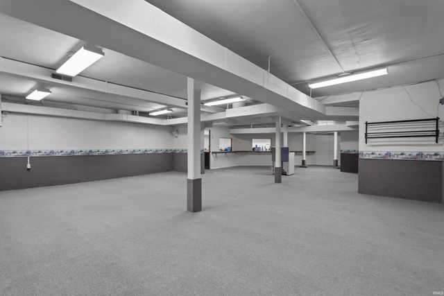 1007 S Michigan Street, Burlington, IN 46915