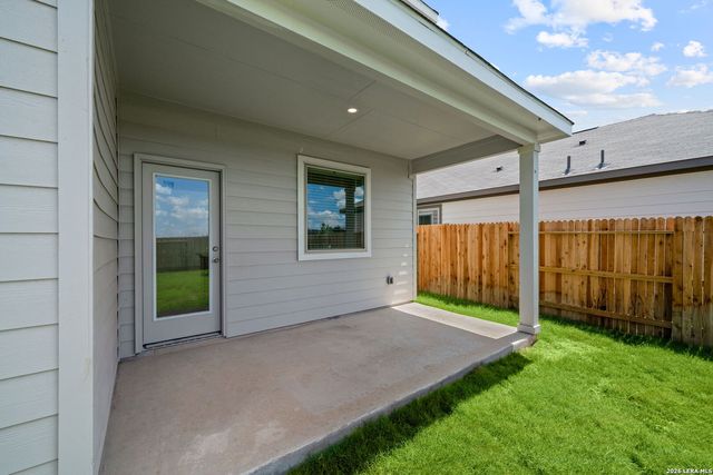 423 Salamander, San Marcos, TX 78666
