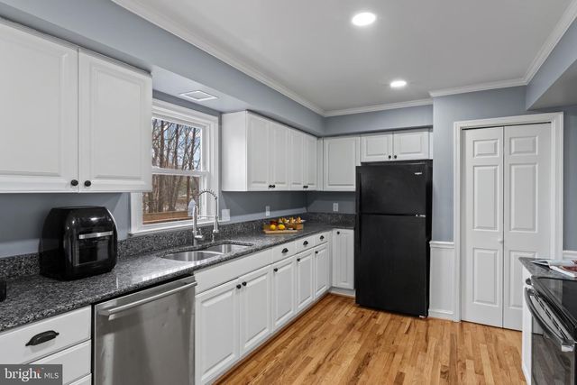 16048 FAIRWAY DR, Dumfries, VA 22025