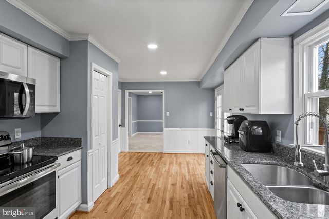 16048 FAIRWAY DR, Dumfries, VA 22025