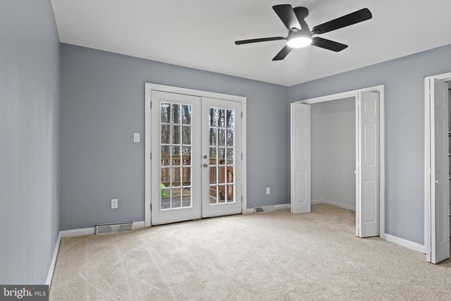 16048 FAIRWAY DR, Dumfries, VA 22025