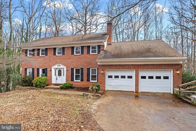 16048 FAIRWAY DR, Dumfries, VA 22025
