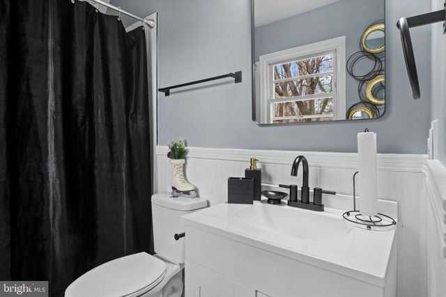 16048 FAIRWAY DR, Dumfries, VA 22025