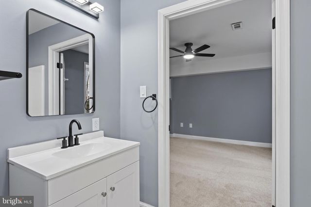 16048 FAIRWAY DR, Dumfries, VA 22025