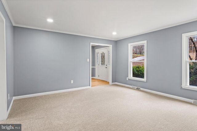 16048 FAIRWAY DR, Dumfries, VA 22025