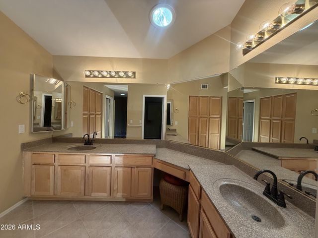 19454 N 83RD Drive, Peoria, AZ 85382