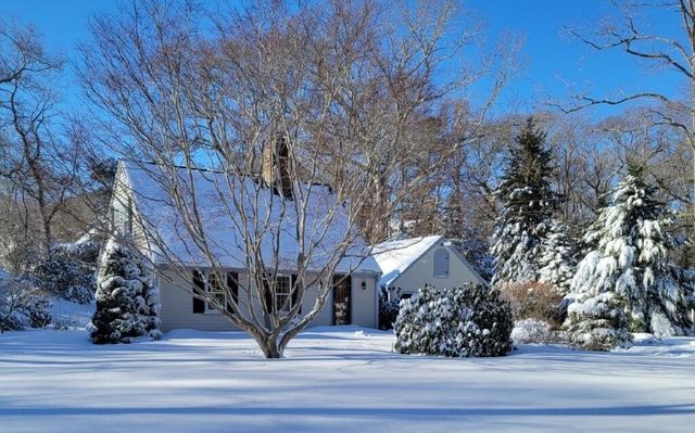 20 Pine Street, Sandwich, MA 02563