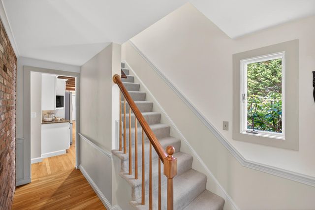 20 Pine Street, Sandwich, MA 02563