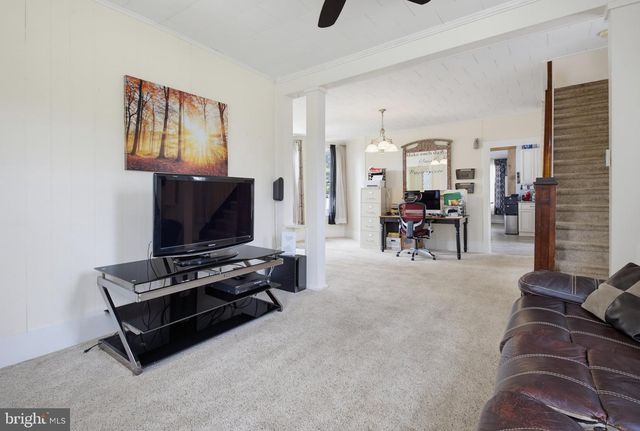 108 COLEBROOK RD, Elizabethtown, PA 17022