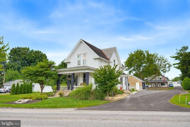 108 COLEBROOK RD, Elizabethtown, PA 17022