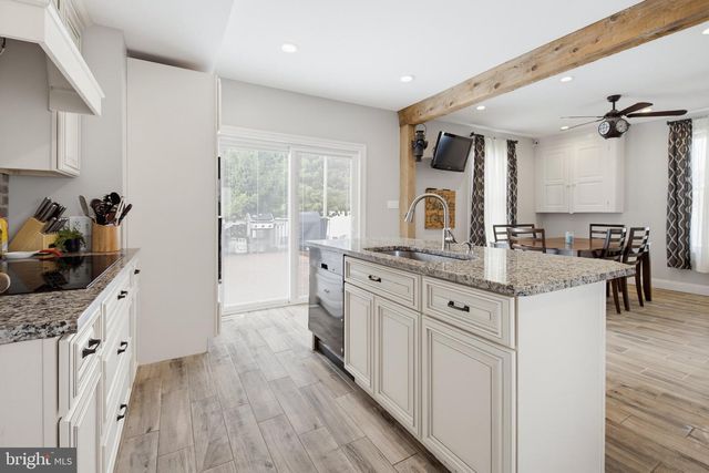 108 COLEBROOK RD, Elizabethtown, PA 17022