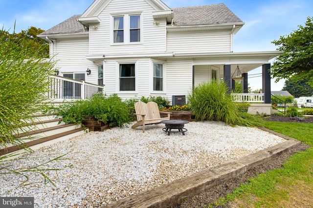 108 COLEBROOK RD, Elizabethtown, PA 17022