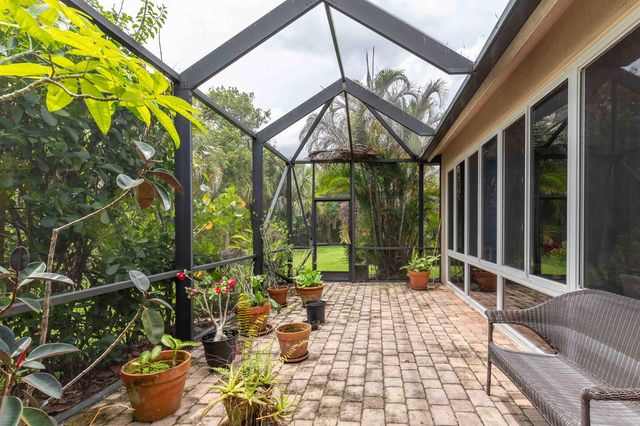 4376 NW Oakbrook Circle, Jensen Beach, FL 34957