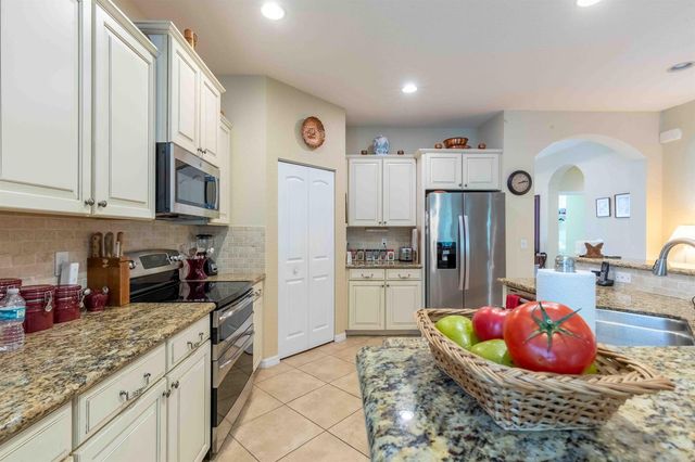 4376 NW Oakbrook Circle, Jensen Beach, FL 34957