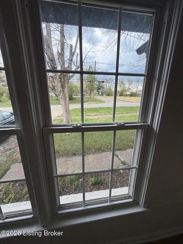 6505 Cooper Chapel Rd, Louisville, KY 40229