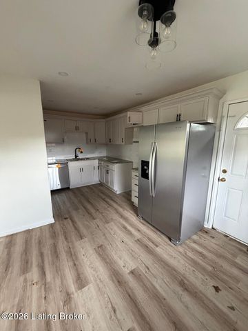 6505 Cooper Chapel Rd, Louisville, KY 40229