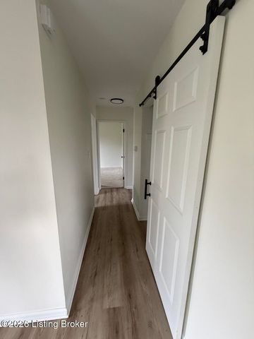 6505 Cooper Chapel Rd, Louisville, KY 40229