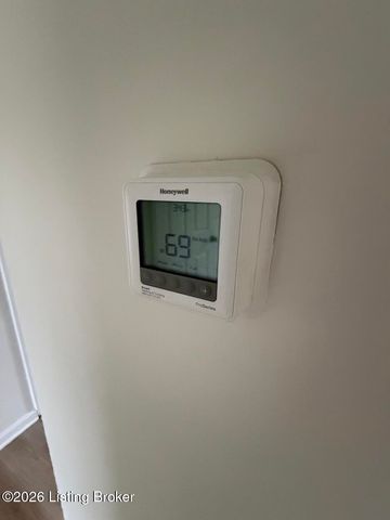 6505 Cooper Chapel Rd, Louisville, KY 40229