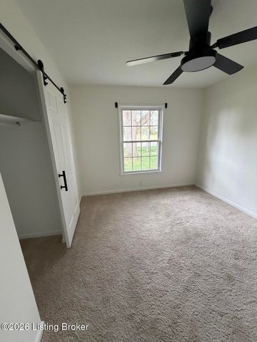 6505 Cooper Chapel Rd, Louisville, KY 40229