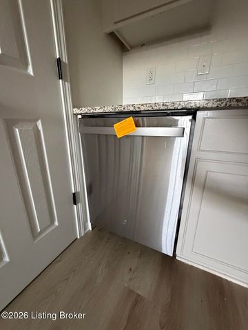 6505 Cooper Chapel Rd, Louisville, KY 40229