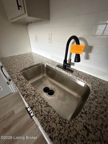 6505 Cooper Chapel Rd, Louisville, KY 40229