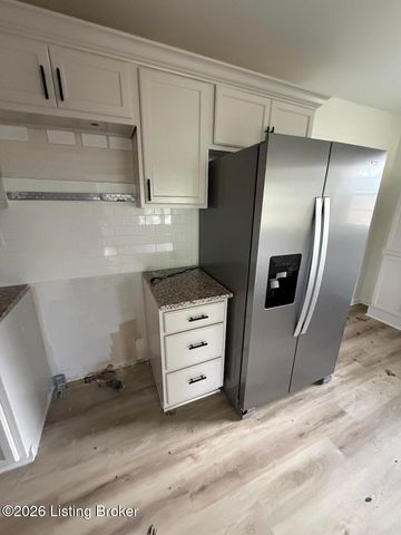 6505 Cooper Chapel Rd, Louisville, KY 40229