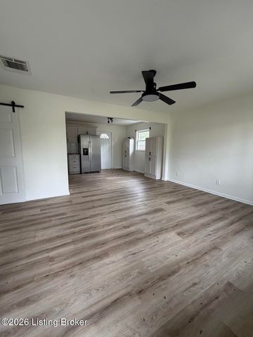 6505 Cooper Chapel Rd, Louisville, KY 40229