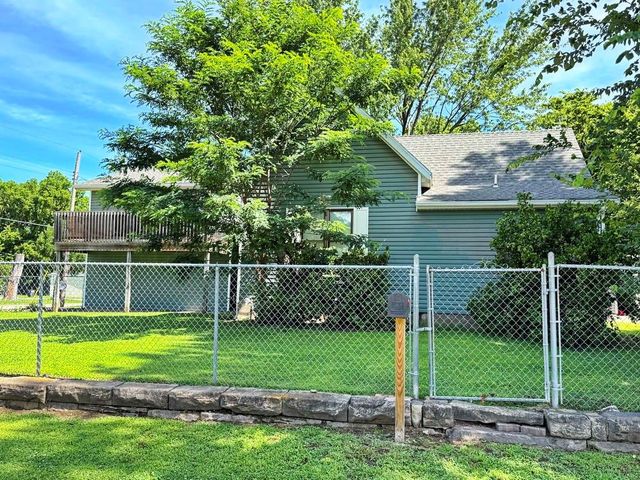 628 W Arch Street, Nevada, MO 64772